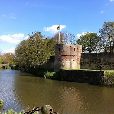 Atelier Du Chill - Couette-café 4*