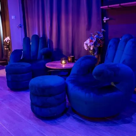 Atelier Du Chill - Couette-café 4*